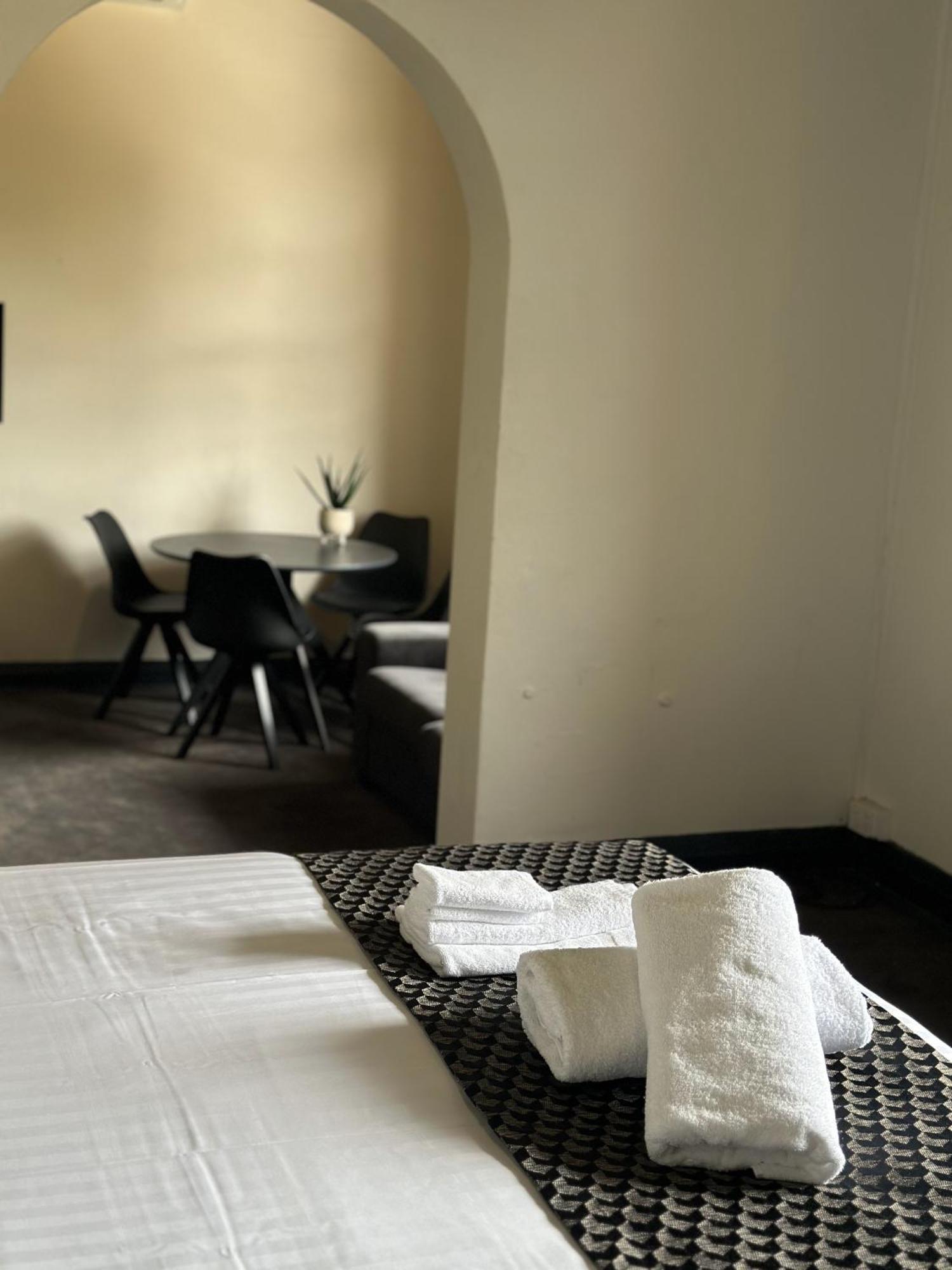 Romano'S Hotel & Suites วักกาวักกา ภายนอก รูปภาพ