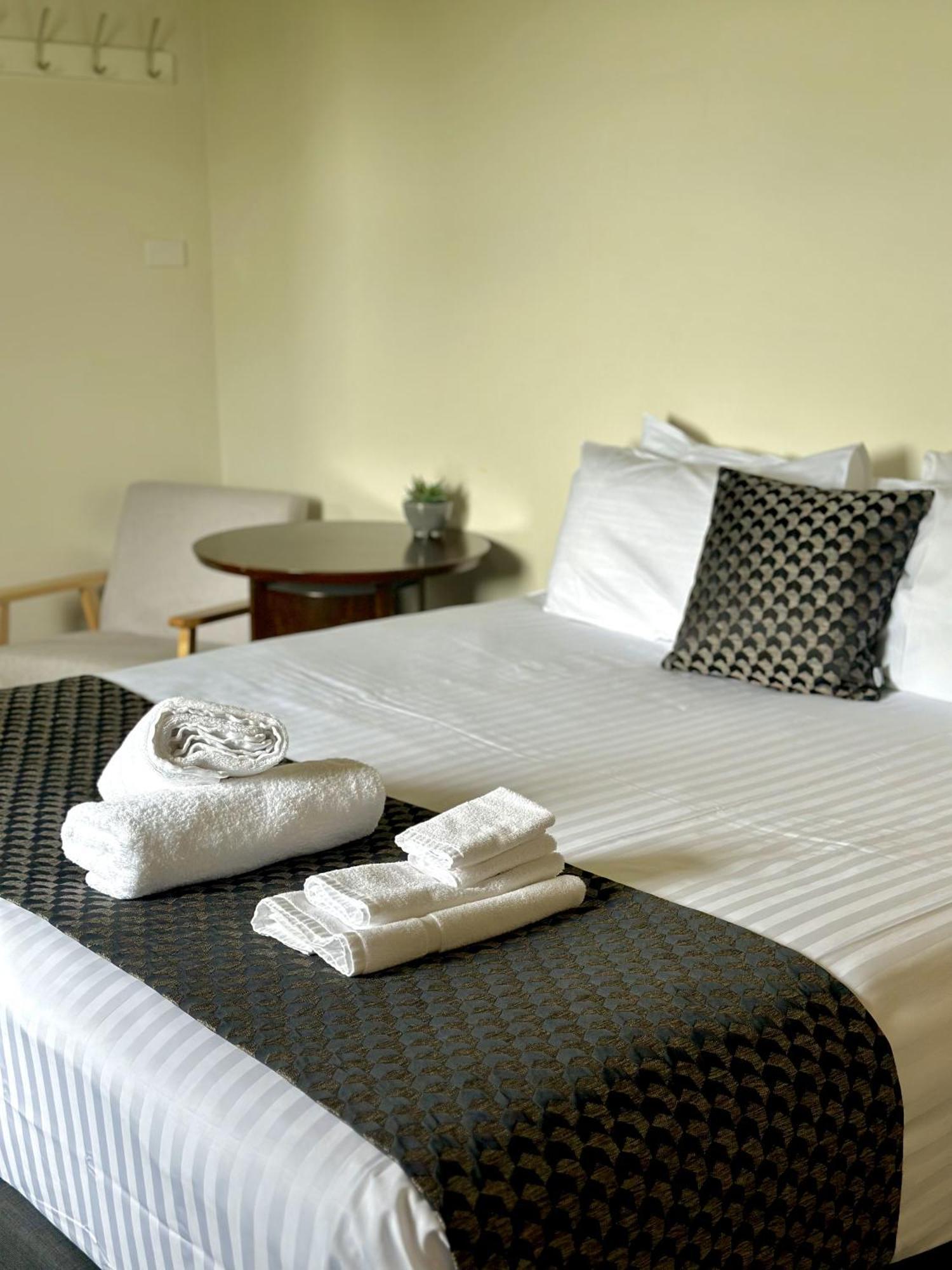 Romano'S Hotel & Suites วักกาวักกา ภายนอก รูปภาพ